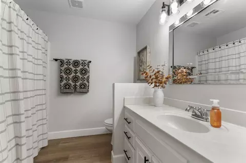 Bath - 1612 E Phoenix St, Broken Arrow, OK 74011 photo 5 of 5