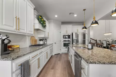 Kitchen - 1612 E Phoenix St, Broken Arrow, OK 74011 photo 2 of 6