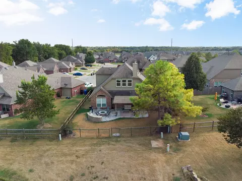 View/Area - 1612 E Phoenix St, Broken Arrow, OK 74011 photo 2 of 6