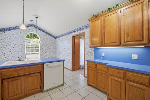 Kitchen - 210 S 8th, Davis, OK 73030 photo 3 of 3