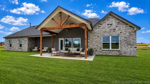 Exterior - 5294 Blackhawk Pl, Sperry, OK 74073 photo 2 of 4
