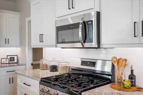 Kitchen - 5294 Blackhawk Pl, Sperry, OK 74073 photo 3 of 3