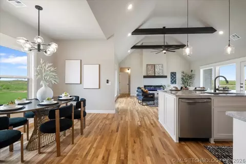 Dining - 5294 Blackhawk Pl, Sperry, OK 74073 photo 2 of 2