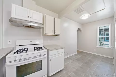 Kitchen - 1844 E 16th Pl, Tulsa, OK 74104 photo 7 of 7