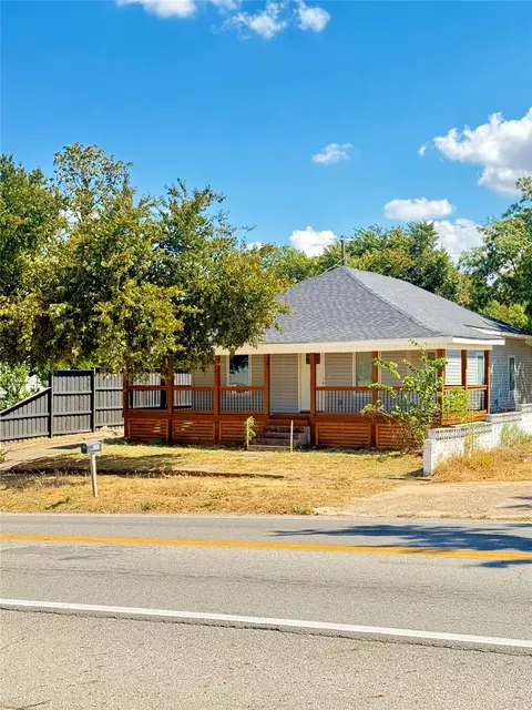 1411 W 1st St, Sulphur, OK 73086
