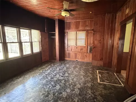 Living - 3218 E 3rd St, Tulsa, OK 74104 photo 4 of 7