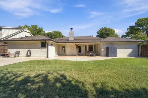 Exterior - 7326 E 64th Pl, Tulsa, OK 74133 photo 3 of 6