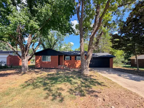 905 Lamer Ave, Tahlequah, OK 74464
