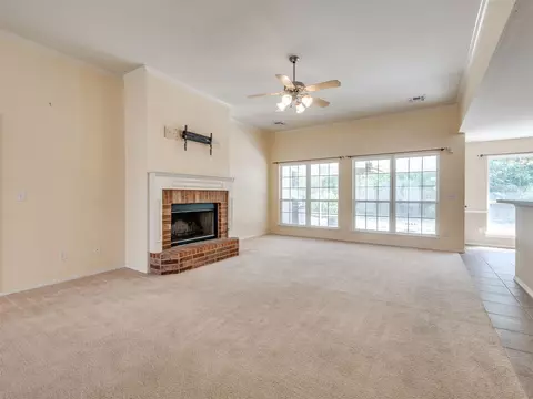 Living - 21648 E 40th St S, Broken Arrow, OK 74014 photo 2 of 2