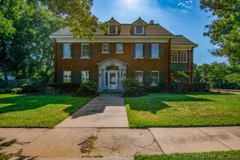 1110 S Cherokee Ave, Bartlesville, OK 74003