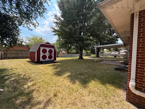 Exterior - 11426 E 4th Pl, Tulsa, OK 74128 photo 2 of 5