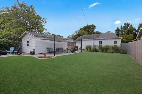 Exterior - 1819 E 16th Pl, Tulsa, OK 74104 photo 1 of 3