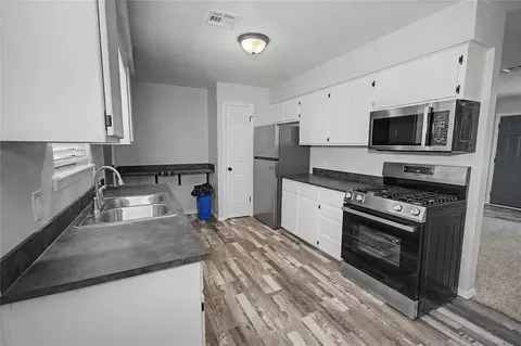 Kitchen - 125 Zenith St, Warner, OK 74469 photo 1 of 2