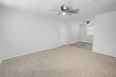 Living - 125 Zenith St, Warner, OK 74469 photo 2 of 3