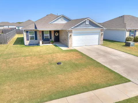 7413 E 143 St N, Collinsville, OK 74021