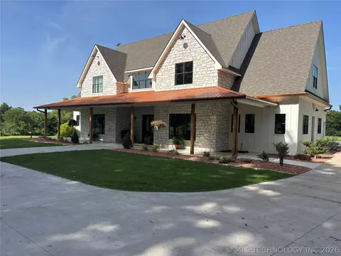 21670 County Road 3 Dr, Stonewall, OK 74871