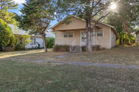 205 Broadway St, Konawa, OK 74849