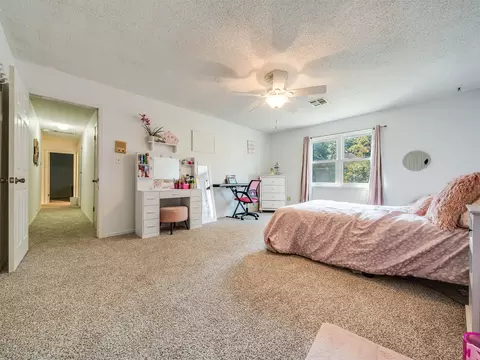 Bedroom - 3722 E 85th Pl S, Tulsa, OK 74137 photo 5 of 9
