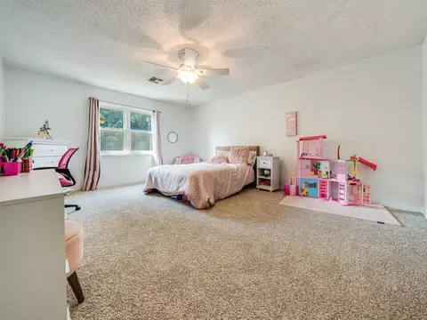 Bedroom - 3722 E 85th Pl S, Tulsa, OK 74137 photo 3 of 9
