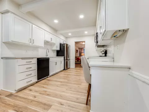 Kitchen - 3722 E 85th Pl S, Tulsa, OK 74137 photo 2 of 3