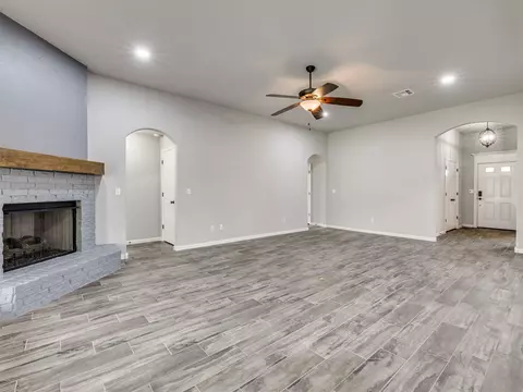 Living - 1610 E Roanoke Ct, Broken Arrow, OK 74011 photo 3 of 7