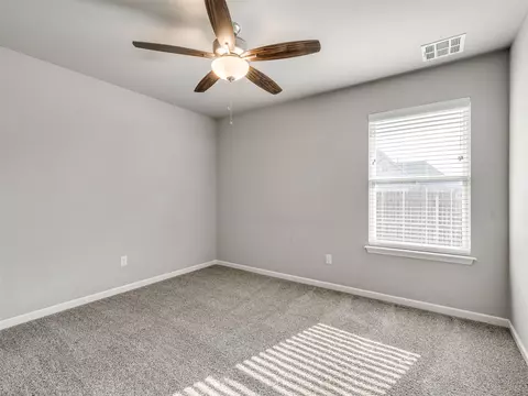 Bedroom - 1610 E Roanoke Ct, Broken Arrow, OK 74011 photo 2 of 5