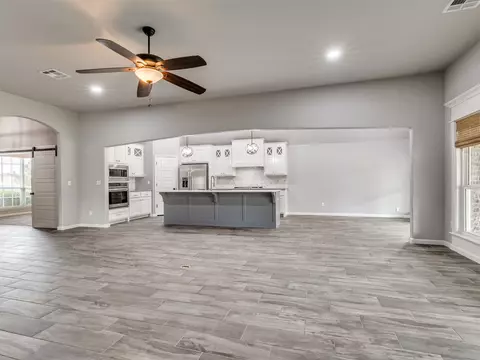 Living - 1610 E Roanoke Ct, Broken Arrow, OK 74011 photo 5 of 7