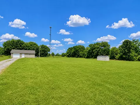 Exterior - 4550 Enos Rd, Kingston, OK 73439 photo 5 of 5
