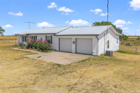Exterior - 5600 State Highway 89, Ringling, OK 73456 photo 3 of 4