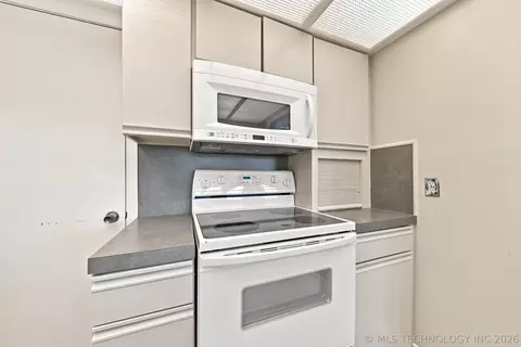 Kitchen - 130 Private Road 067, Eucha, OK 74342 photo 3 of 4