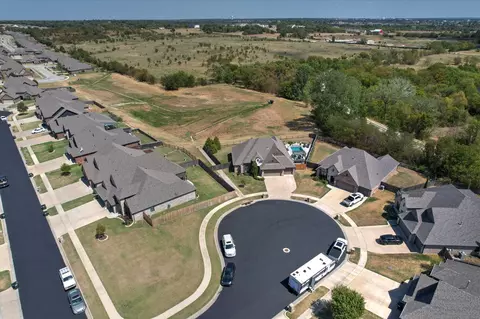 View/Area - 7703 E 81st Pl N, Owasso, OK 74055 photo 1 of 6
