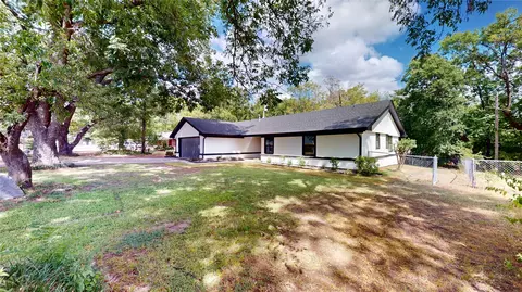 Exterior - 206 N Crownpoint Dr, Ada, OK 74820 photo 5 of 10