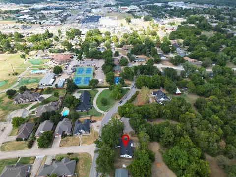 View/Area - 206 N Crownpoint Dr, Ada, OK 74820 photo 5 of 6