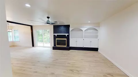 Living - 206 N Crownpoint Dr, Ada, OK 74820 photo 1 of 5