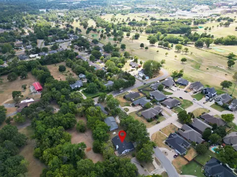 View/Area - 206 N Crownpoint Dr, Ada, OK 74820 photo 4 of 6