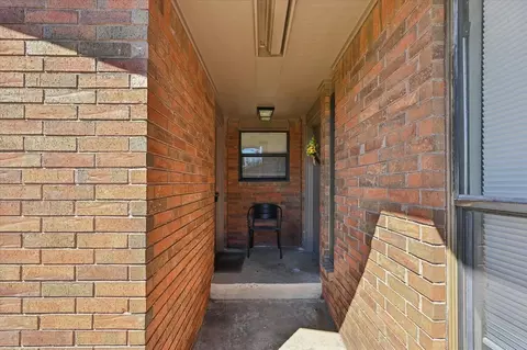 Entry Way - 8601 E 62nd Pl, Tulsa, OK 74133 photo 1 of 10