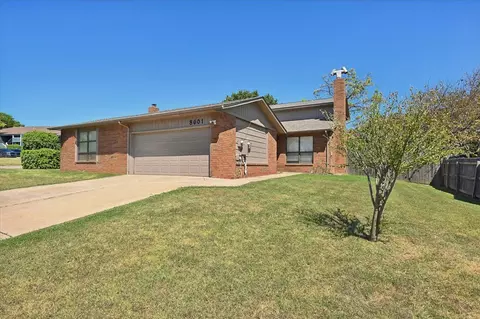 Exterior - 8601 E 62nd Pl, Tulsa, OK 74133 photo 2 of 15