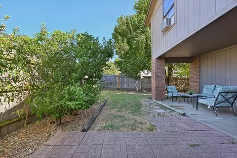 Exterior - 8601 E 62nd Pl, Tulsa, OK 74133 photo 14 of 15