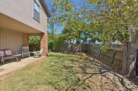 Exterior - 8601 E 62nd Pl, Tulsa, OK 74133 photo 6 of 15