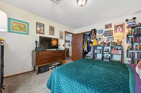 Bedroom - 8601 E 62nd Pl, Tulsa, OK 74133 photo 4 of 11