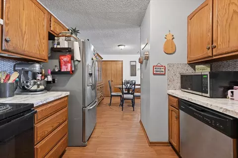 Kitchen - 8601 E 62nd Pl, Tulsa, OK 74133 photo 4 of 5