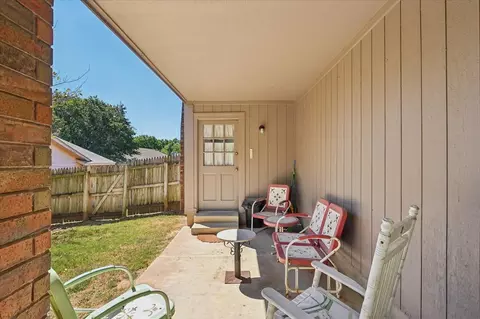 Exterior - 8601 E 62nd Pl, Tulsa, OK 74133 photo 4 of 15