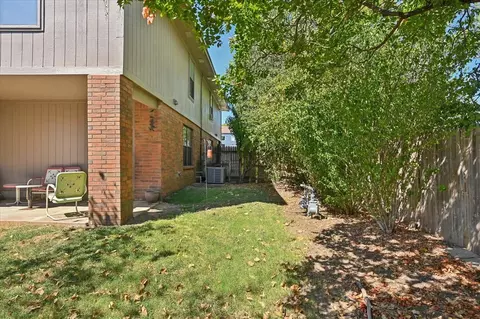 Exterior - 8601 E 62nd Pl, Tulsa, OK 74133 photo 7 of 15