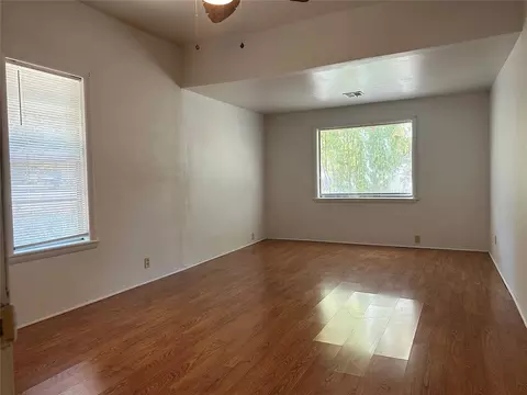 Living - 1123 E 9th St, Okmulgee, OK 74447 photo 2 of 5