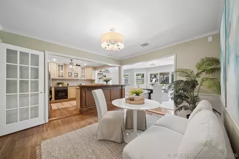 Dining - 1909 E 35th Pl, Tulsa, OK 74105 photo 1 of 4