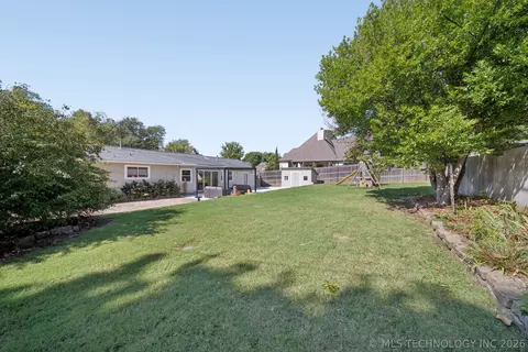 Exterior - 1909 E 35th Pl, Tulsa, OK 74105 photo 5 of 8