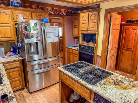 Kitchen - 6180 E 560, Locust Grove, OK 74352 photo 1 of 3