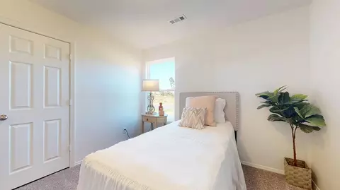 Bedroom - 29017 E 80th Pl S, Broken Arrow, OK 74014 photo 3 of 5