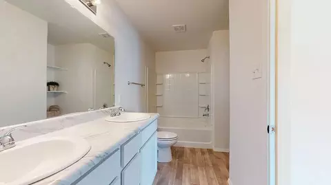 Bath - 29017 E 80th Pl S, Broken Arrow, OK 74014 photo 1 of 2