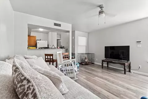1904 E 66th Place C110, Tulsa, OK 74136 photo 4
